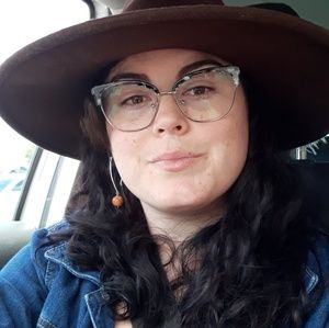 Meet your Posher, Tori